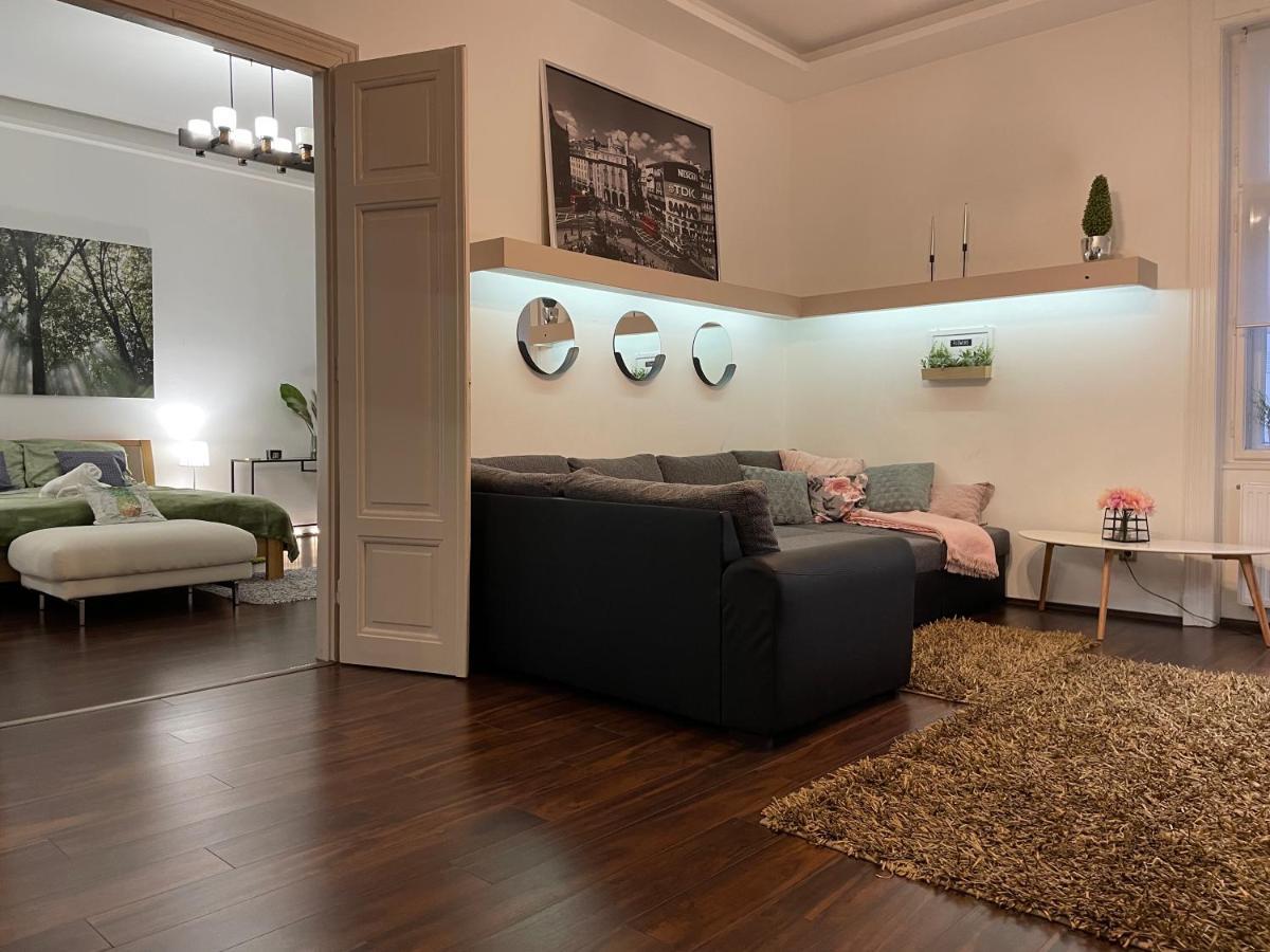 St3 Apartman Szeged Buitenkant foto