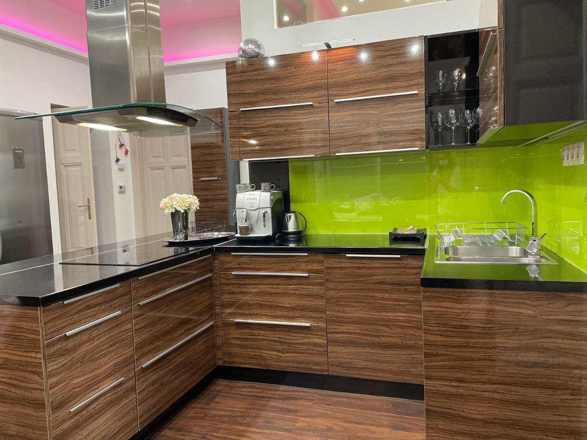St3 Apartman Szeged Buitenkant foto