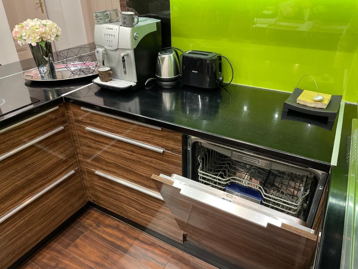 St3 Apartman Szeged Buitenkant foto