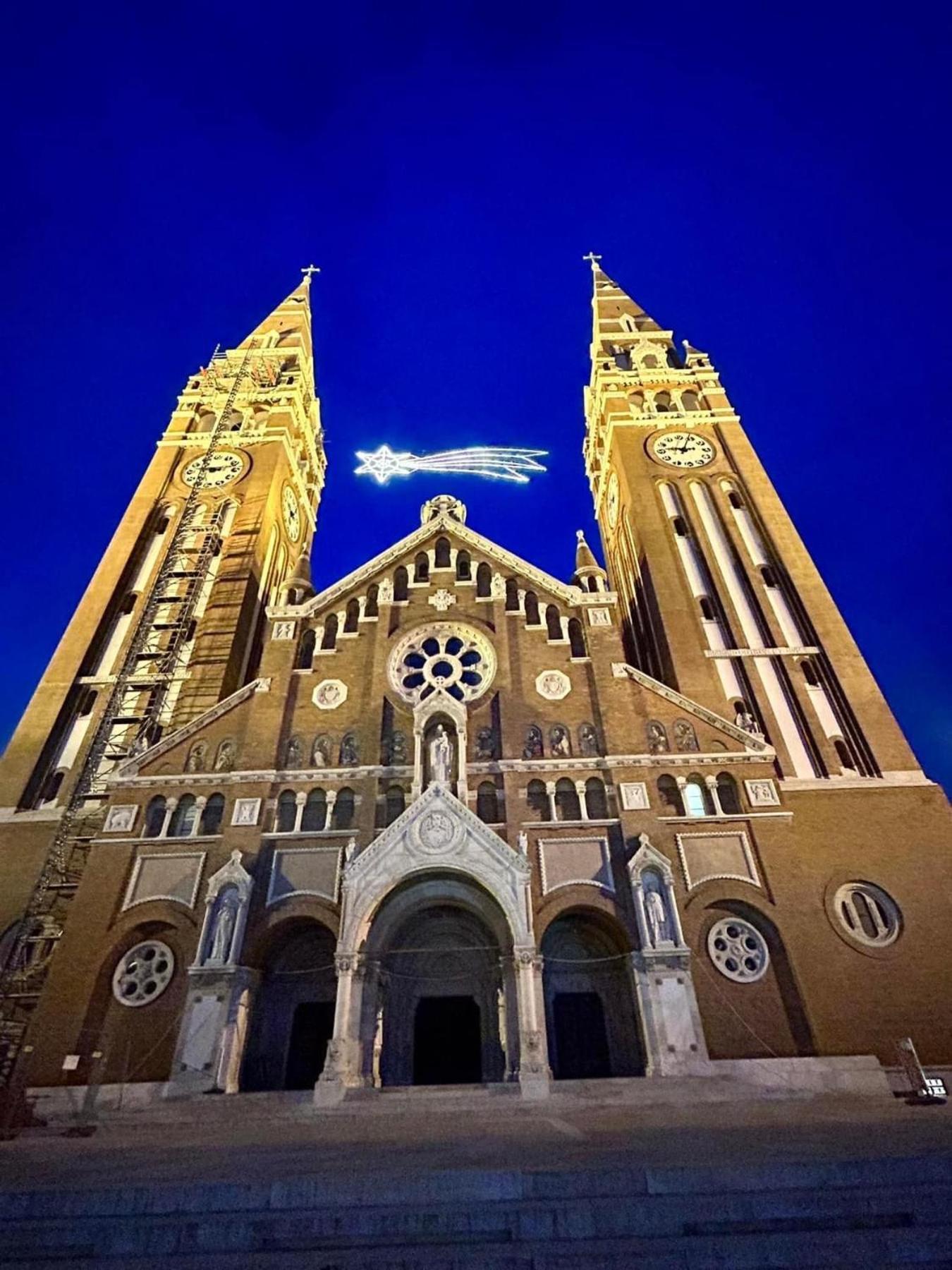 St3 Apartman Szeged Buitenkant foto