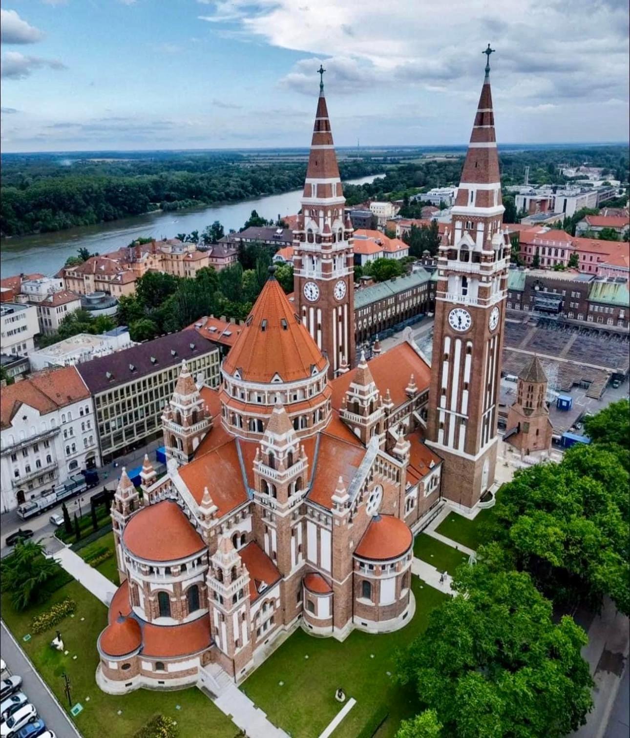 St3 Apartman Szeged Buitenkant foto