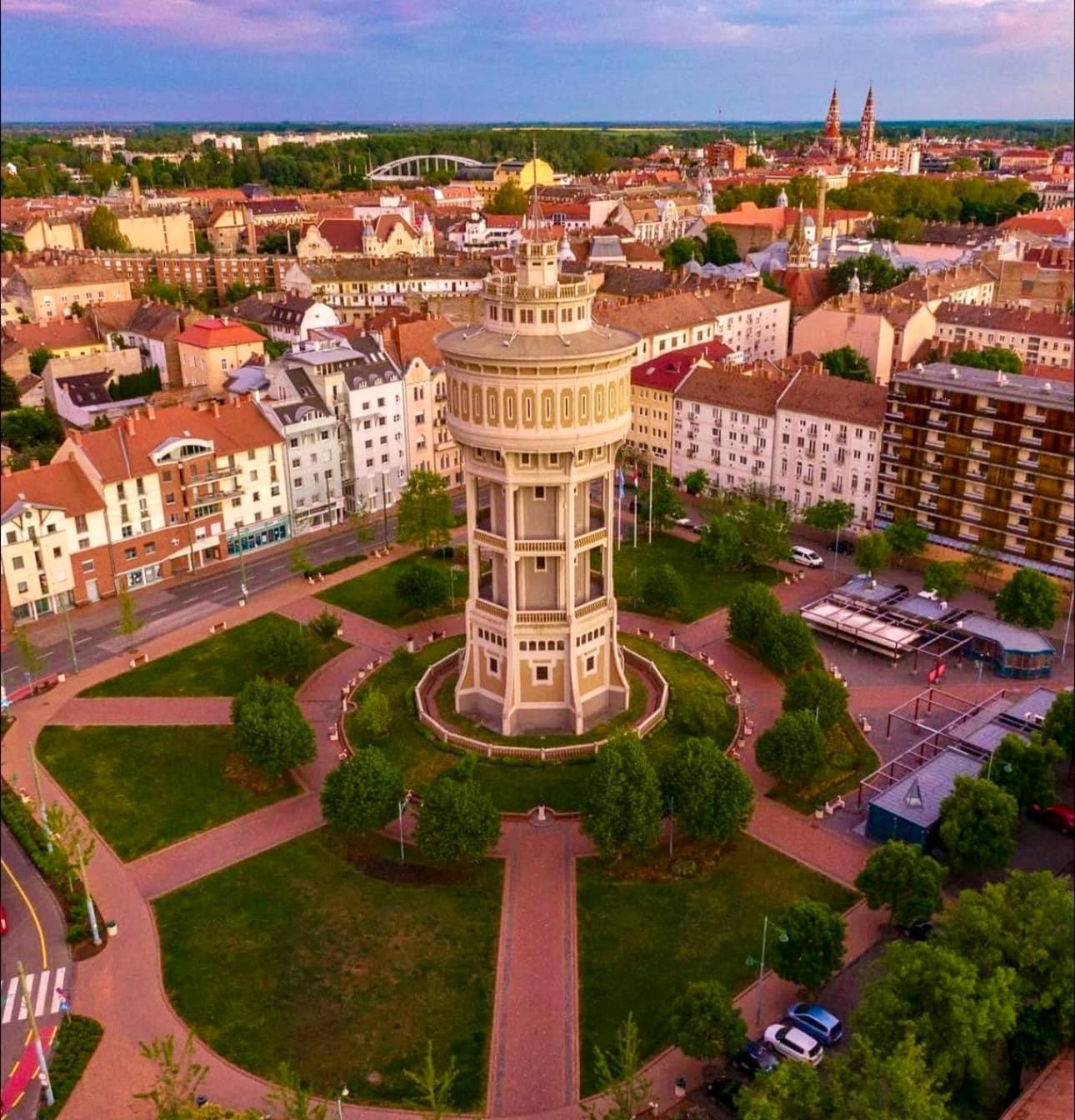 St3 Apartman Szeged Buitenkant foto